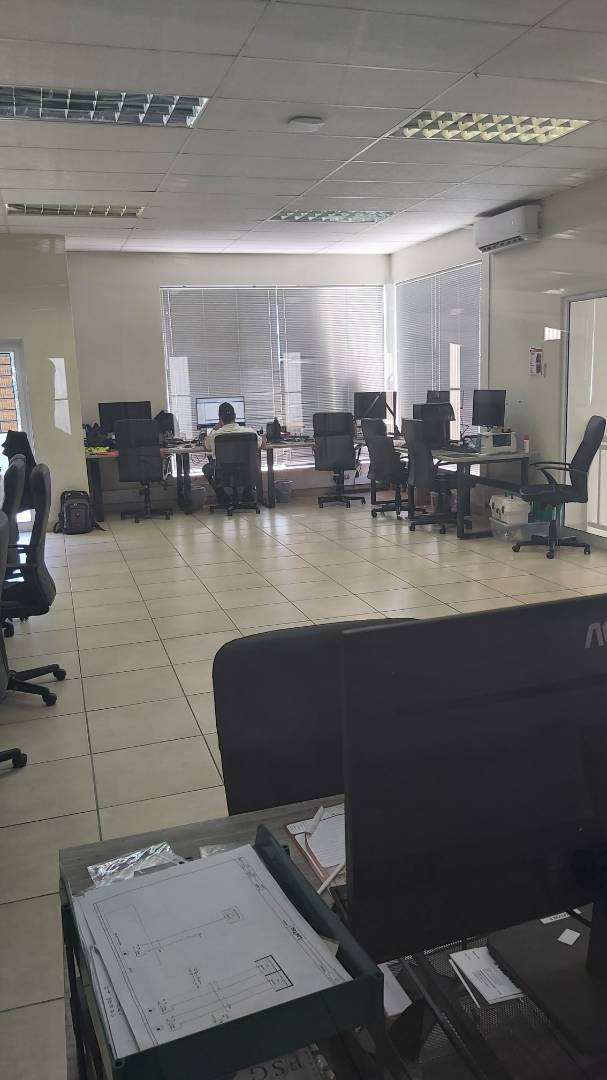 To Let commercial Property for Rent in Newton Park Eastern Cape